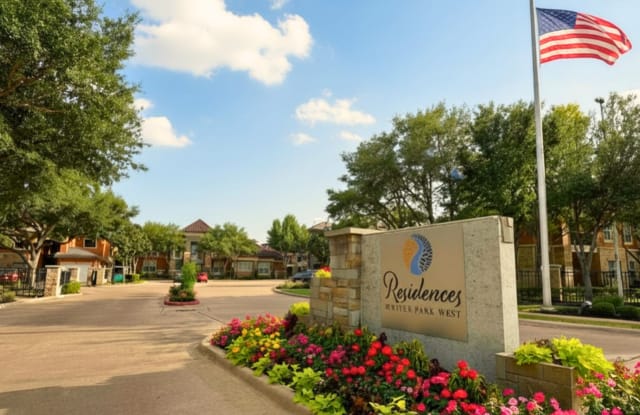 Residences at  Riverpark West photos photos