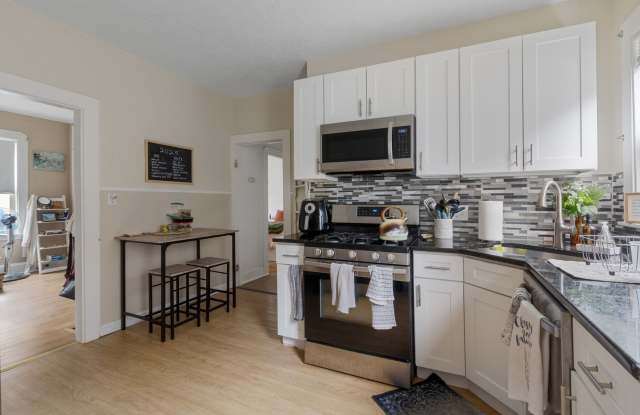 HUGE THREE BED IN SOMERVILLE!!!!!!!! photos photos