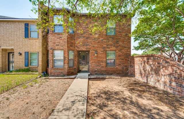 3245 Preston Dr photos photos