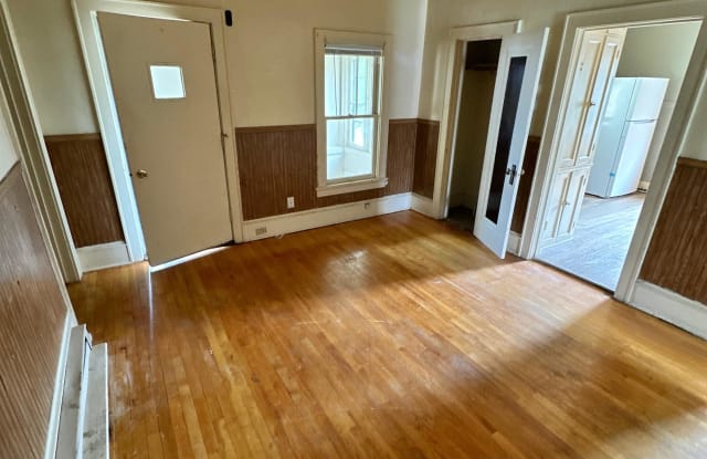 1217 High Avenue - 4 photos photos 1217 High Avenue - 4 photos photos