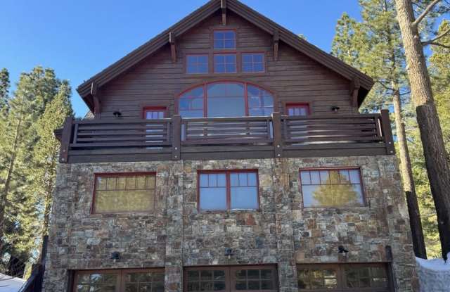 Luxury 5-Bedroom, 6-Bathroom Mountain Retreat – Hot Tub, Fireplaces,  More! photos photos