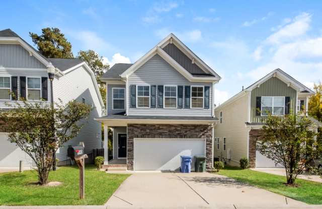 390 Eagle Feather Loop photos photos