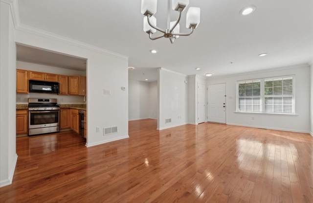 Beautiful 2BR/2.5BA Townhome in Byers Station with Finished Basement Community Amenities photos photos Beautiful 2BR/2.5BA Townhome in Byers Station with Finished Basement Community Amenities photos photos