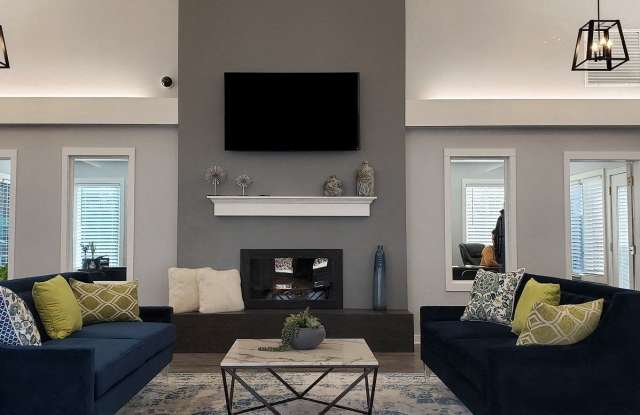 Brittany Bay Gallery 4