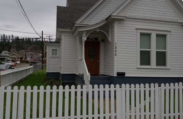 Come take a look at this historical home in downtown Roseburg! - 1205 Southeast Mill Street, Roseburg, OR 97470 Come take a look at this historical home in downtown Roseburg! - 1205 Southeast Mill Street, Roseburg, OR 97470