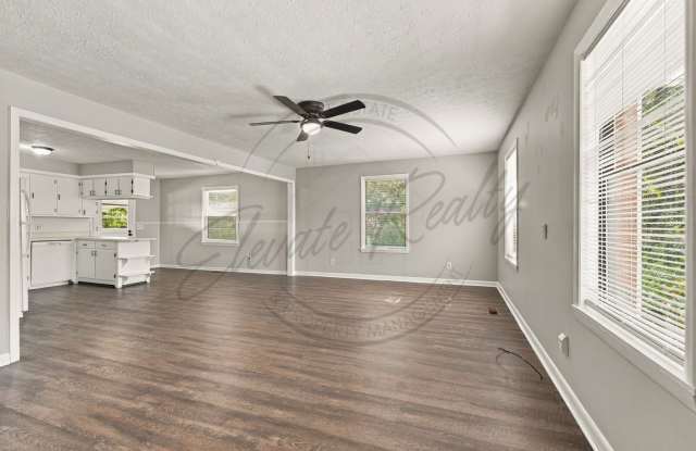 Spacious 4-Bedroom, 3-Bath Home in Cookeville – Finished Attic, Basement & Bonus Workshop! Gallery 4