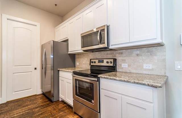 3009 Solana Circle Gallery 2