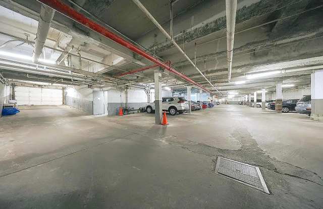 1577 E 17th St photos photos