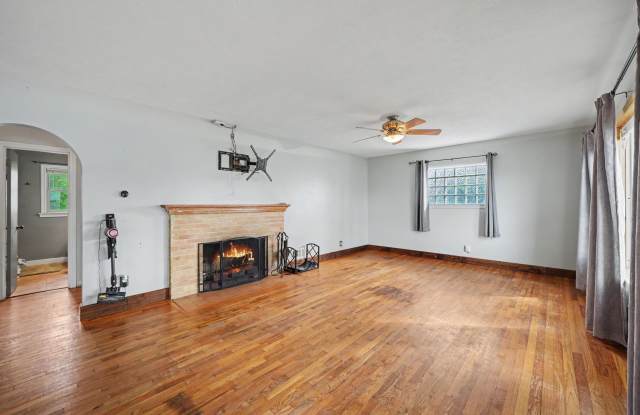 1397 M 139 Gallery 4