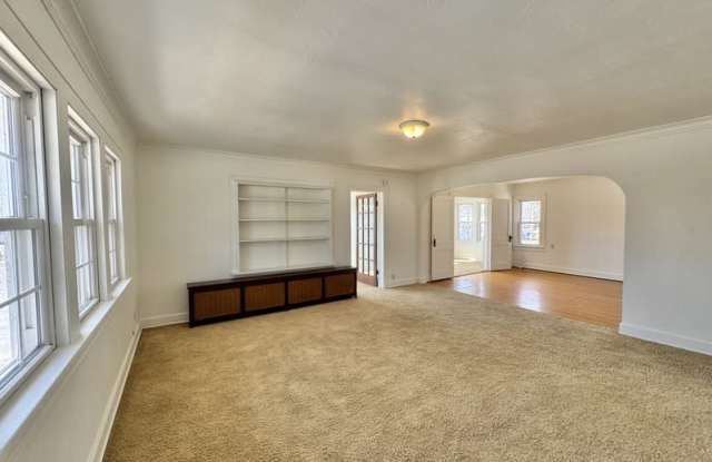701 North Chestnut Avenue photos photos