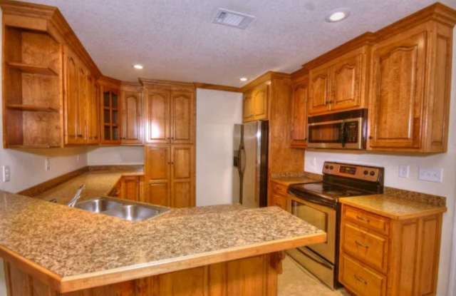 Peaceful 3-Bedroom Home on 1.78 Acres in Banks Lake Pointe – Just Minutes from Moody AFB Gallery 3