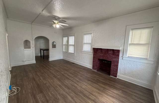 3 Bedroom, 1 Bath House in Lakeland Gallery 3