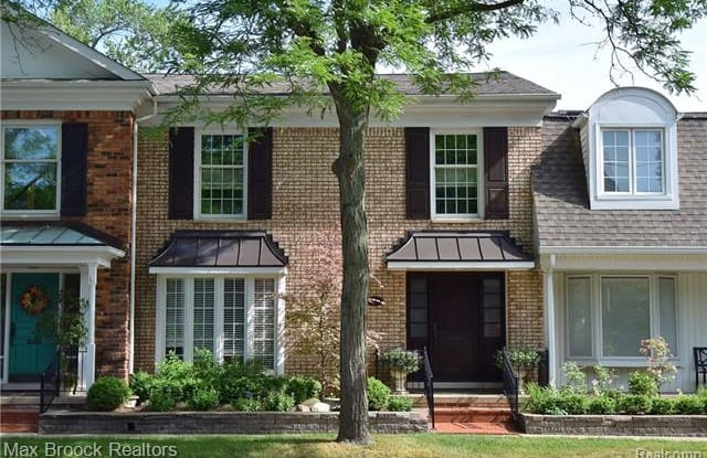 286 W BROWN Street - 286 West Brown Street, Birmingham, MI 48009