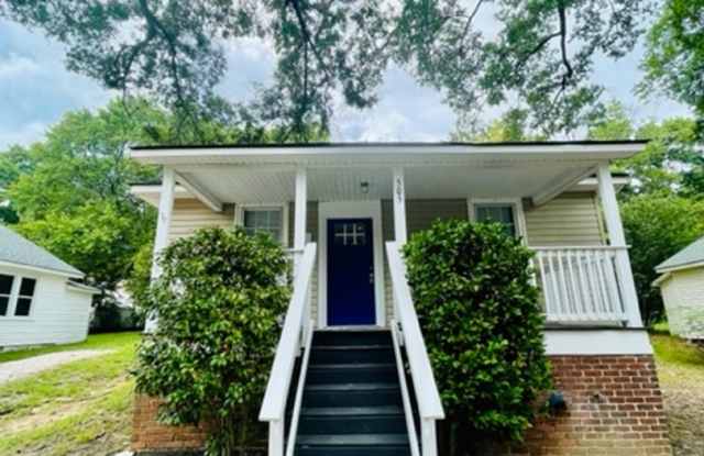Bungalow in Kannapolis with Rocking Chair Front Porch photos photos