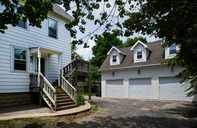 212 W Russell Street unit: 1 photos photos