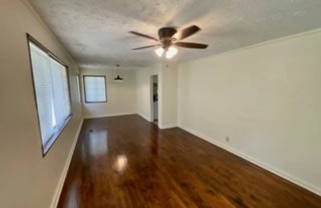 2763 Emerald Dr Gallery 4