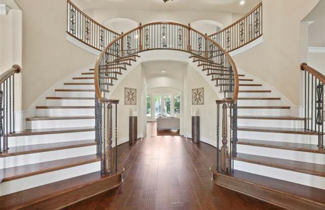 7509 Forest Bend Drive Gallery 4
