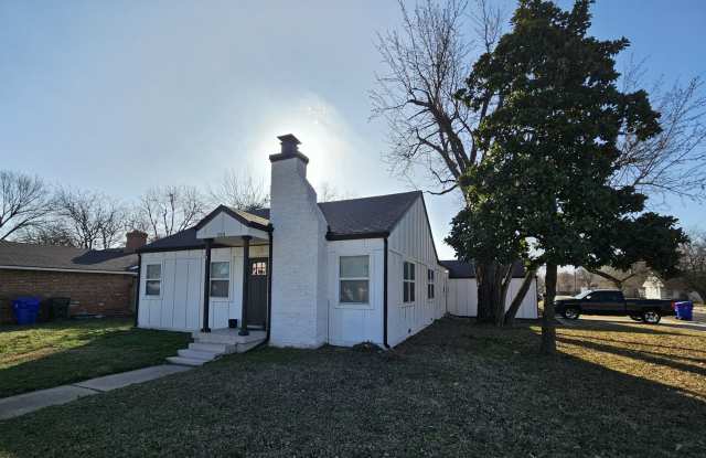 (2) Bed/(1) Bath Available NOW! Updated! photos photos (2) Bed/(1) Bath Available NOW! Updated! photos photos