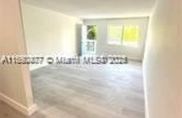 1120 102nd St photos photos