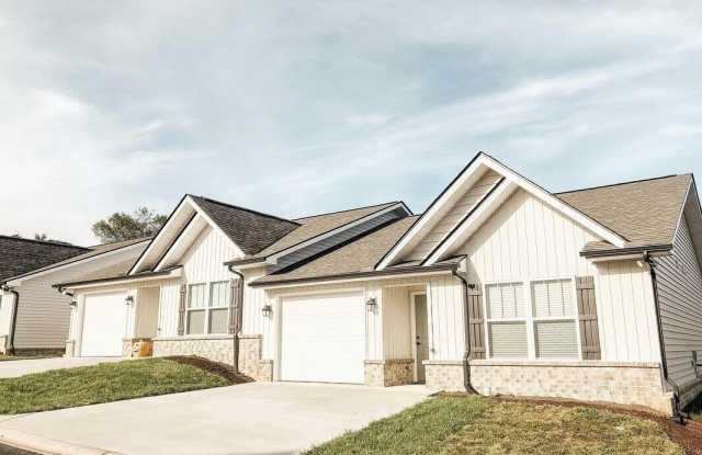1300 Splendid Oak Way Gallery 2