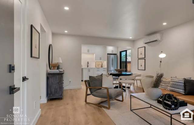 Modern Downstairs 2-Bedroom Unit Minutes from Sonoma Plaza Gallery 3