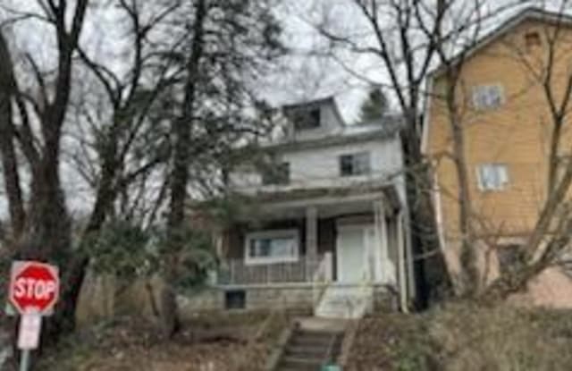 1326 Beaver Road - 1326 Beaver Road, Ambridge, PA 15003