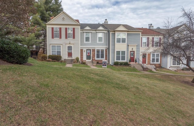 12142 WEDGEWAY COURT - 12142 Wedgeway Court, Fair Oaks, VA 22033