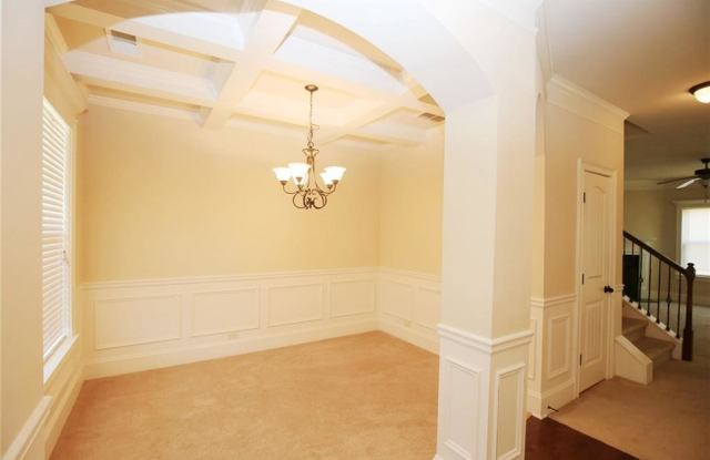 680 Summerstone Lane Gallery 3