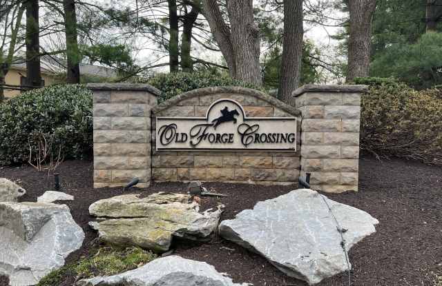 202 OLD FORGE CROSSING photos photos