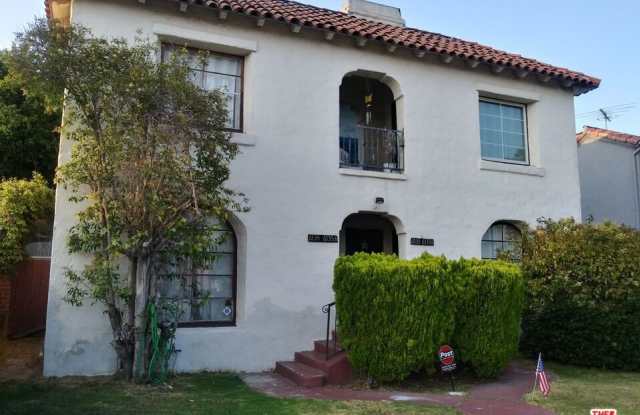 6133 Cashio St unit: 1/2 photos photos 6133 Cashio St unit: 1/2 photos photos