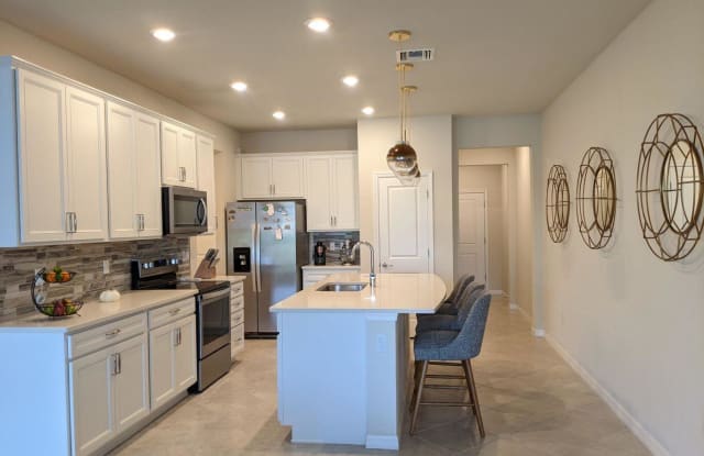 2917 Bard Street - 2917 Bard St, Palm Springs, FL 33406