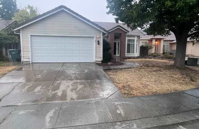 NICE UPDATED HOME IN ANTELOPE!! - 5409 Berwick Moor Place, Antelope, CA 95843