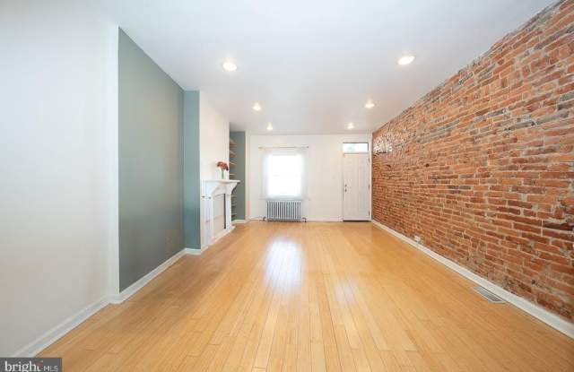 3621 CALUMET STREET Gallery 4