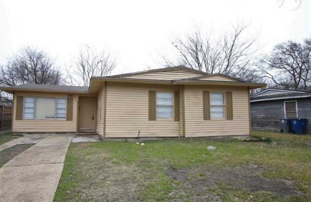 2933 Scottsbluff Dr Gallery 2