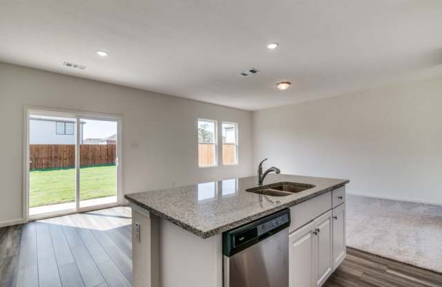 4 Bedroom, 3 Bath home in Forney's Windmill Farms Development For Lease! Gallery 4