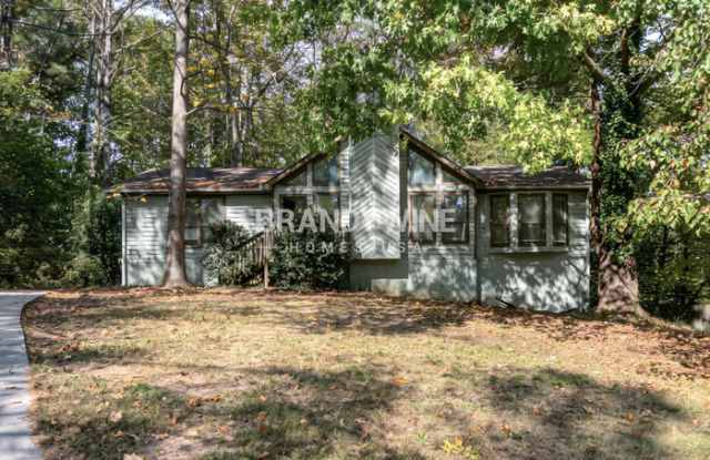 3893 Cloudland Drive Gallery 3
