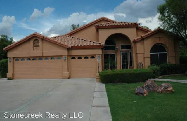18533 N 63rd Drive Gallery 2