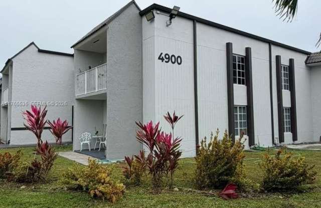 4920 NW 79th Ave photos photos