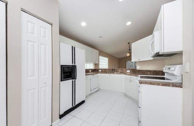 7547 Springfield Lake Drive Gallery 4