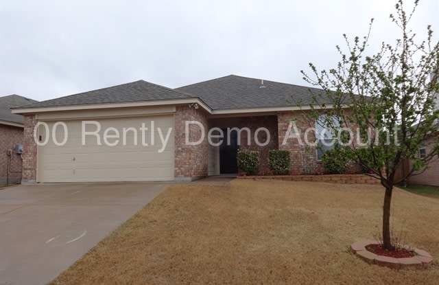 9305 Marilyn Court - 9305 Marilyn Court, White Settlement, TX 76108
