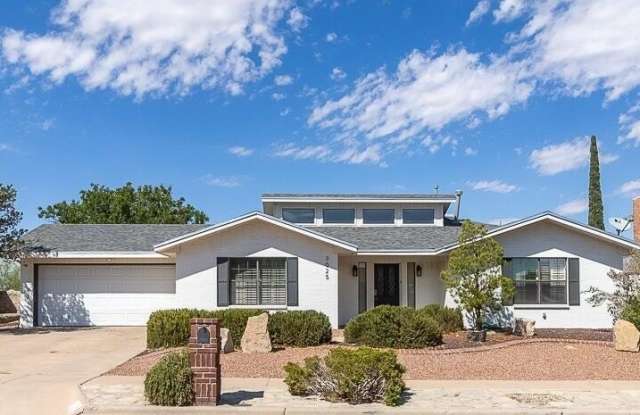 7025 SAN MARINO Drive Gallery 2