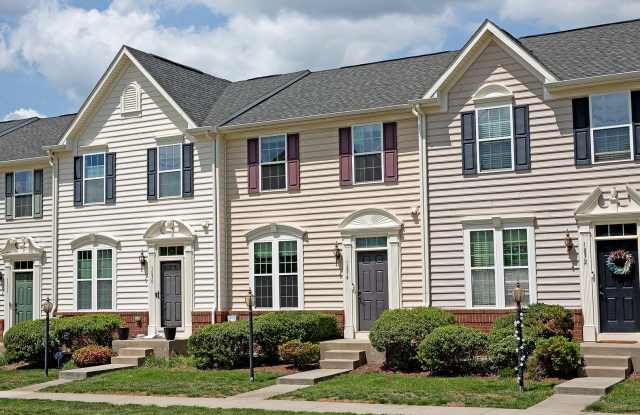 Dog-Friendly Pavilions at Pantops Townhome With Garage photos photos