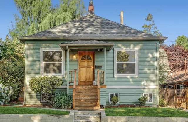 5521 Brooklyn Avenue Northeast photos photos