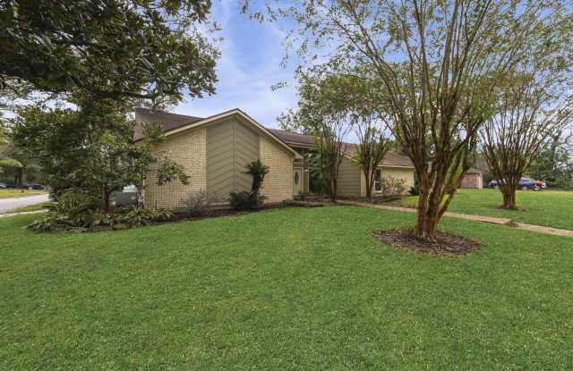 16022 Spinnaker Dr Gallery 2