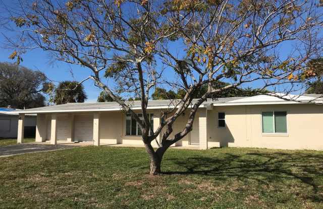 BEACH-SIDE LIVING! photos photos