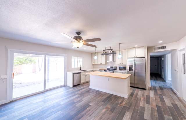 2607 South Jentilly Lane photos photos