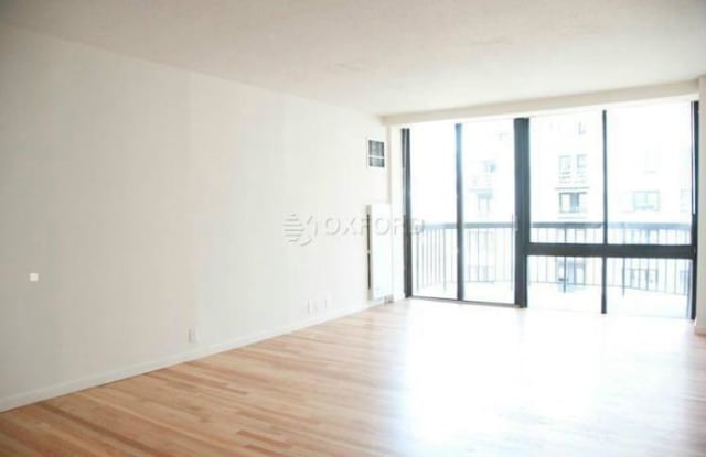 300 E 51ST ST. - 300 East 51st Street, New York City, NY 10022