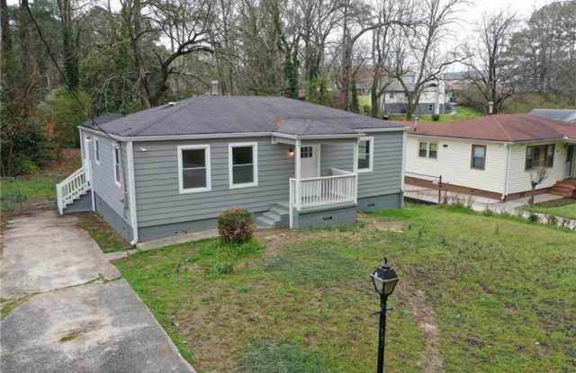 180 Sewanee Avenue NW Gallery 2