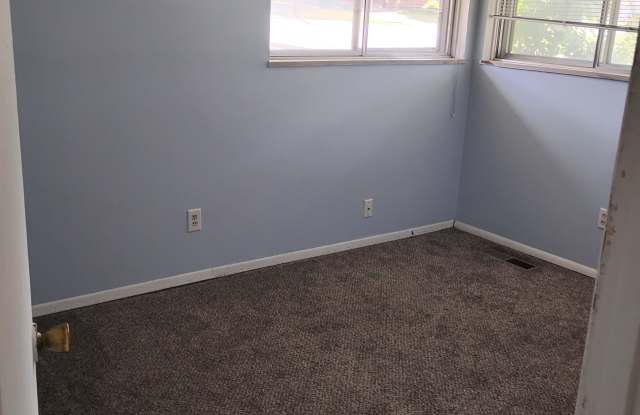 1428 South Maple Avenue photos photos
