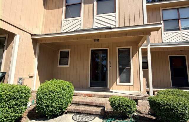 1276 N Forest Drive photos photos